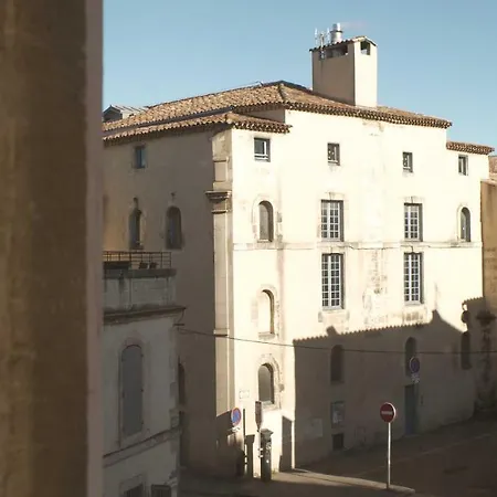 Au Coin De La Roquette * Arles