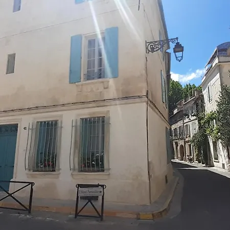 Apartment Au Coin De La Roquette Arles
